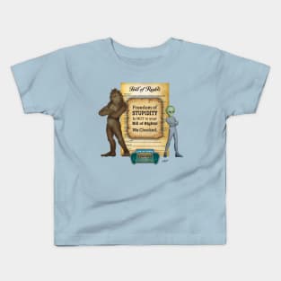 Bigfoot & Little Green Man examine the Bill of Rights Kids T-Shirt